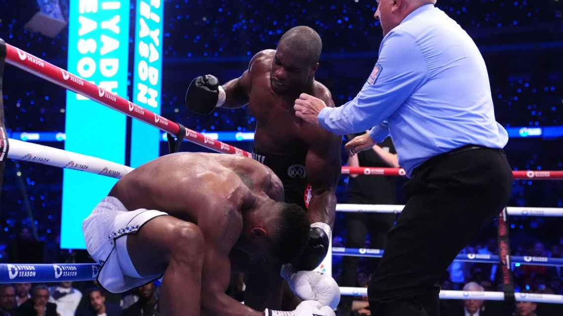 Anthony Joshua was defeated by Daniel Dubois - Photo 1