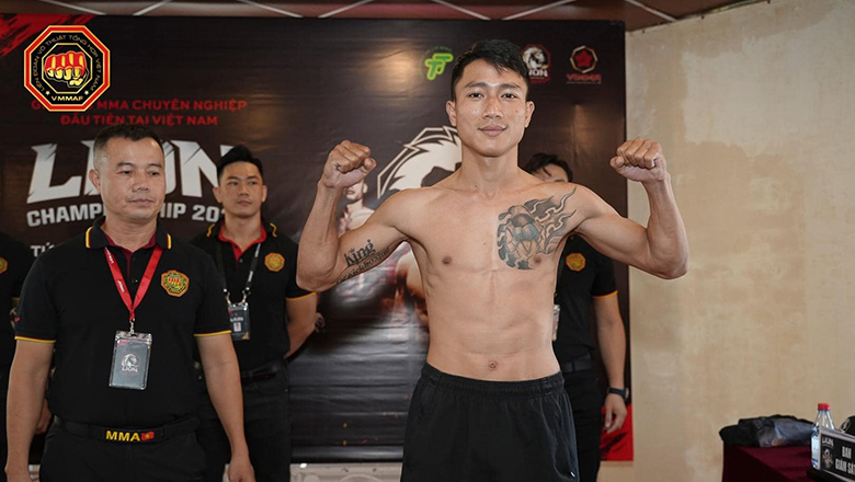 Ba Hoi encroached on boxing, professional competition at the end of the year - Photo 1