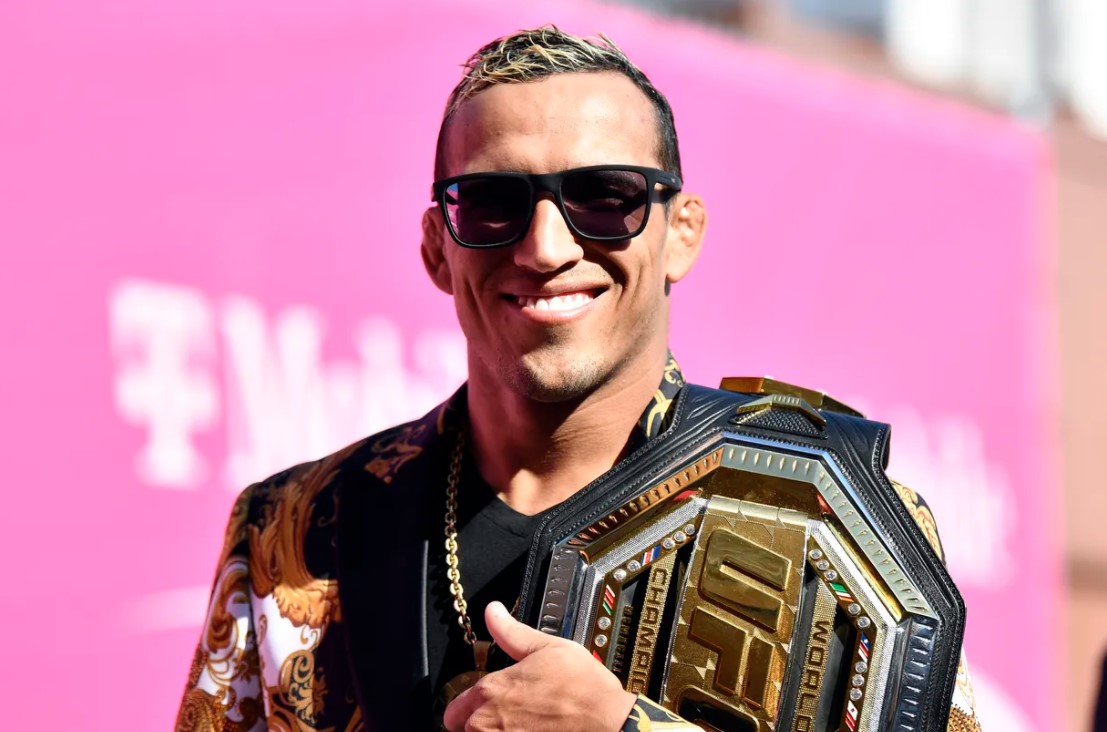 Charles Oliveira: Conor McGregor deserves a warm welcome - Photo 1