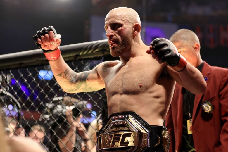 Citadel of UFC Volkanovski champion - Photo 1