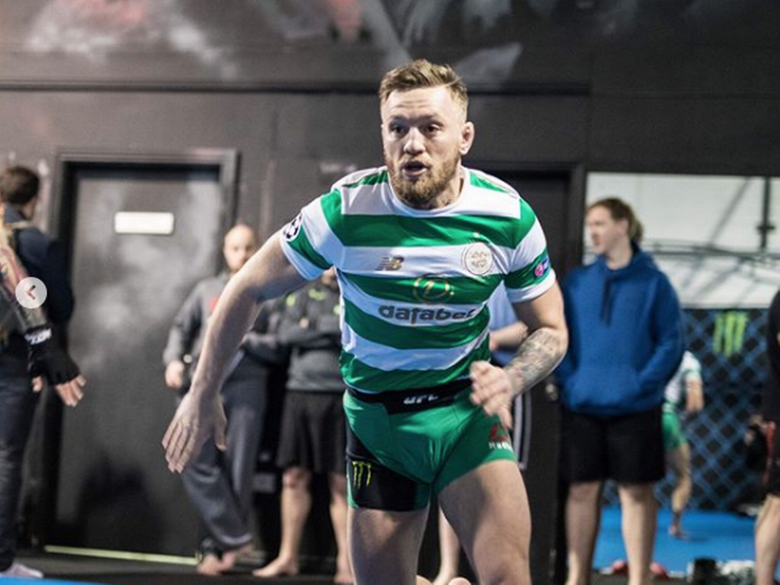 Conor McGregor plans to buy shares of the Celtic team - Photo 1