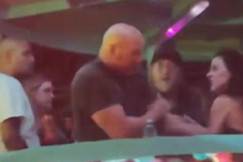 Dana White apologizes to the public for beating his wife - Photo 1