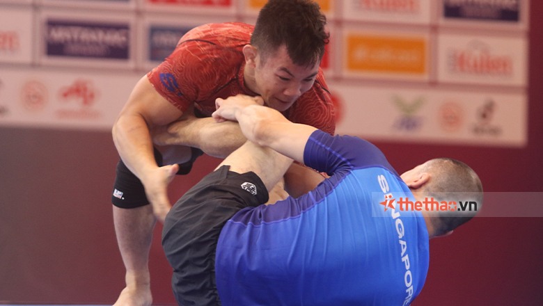 Dao Hong Son won gold medal SEA Games 32 without a knee ligament - Photo 1