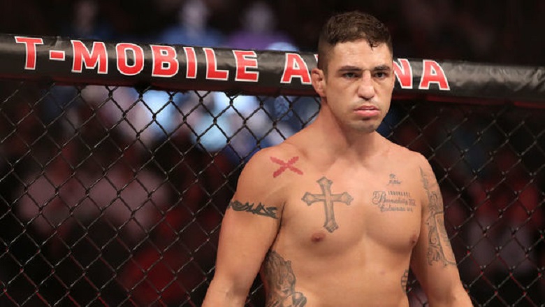 Diego Sanchez broke up with coach Joshua Fabia after a series of scandals with UFC - Photo 1