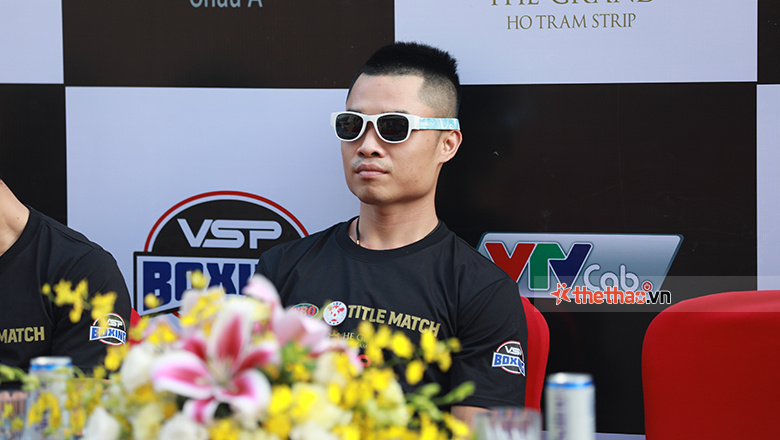 Dinh Hong Quan was stripped of the Asian IBF belt before the event 'Fortunes of War' - Photo 1