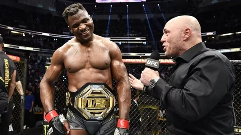 Francis nunnou was deprived of the UFC championship for refusing to sign a new contract - Photo 1