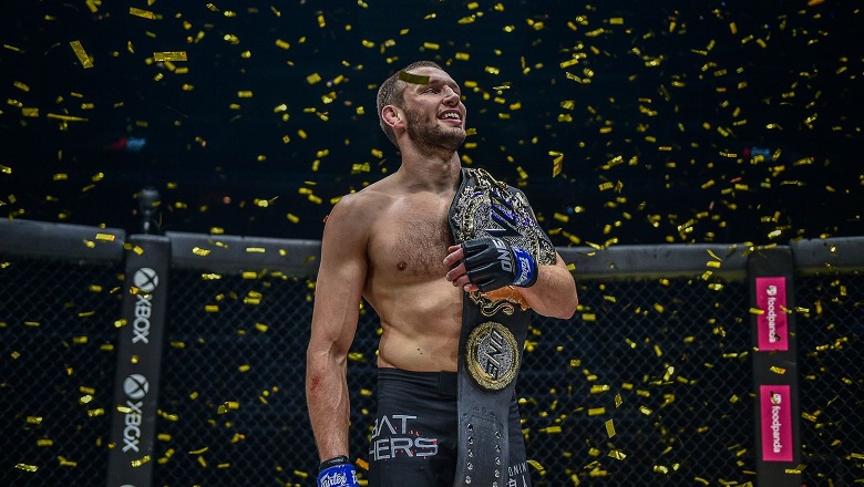 Free Fight Reinier de Ridder: Summary of video all full Fight matches of Reinier de Ridder - Photo 1