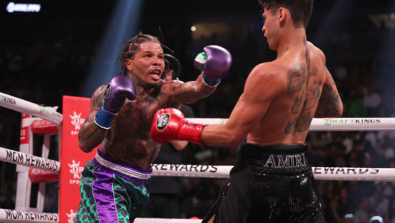 Gervonta Davis punched Ryan Garcia in the 7th half, keeping the unbeaten achievement - Photo 2