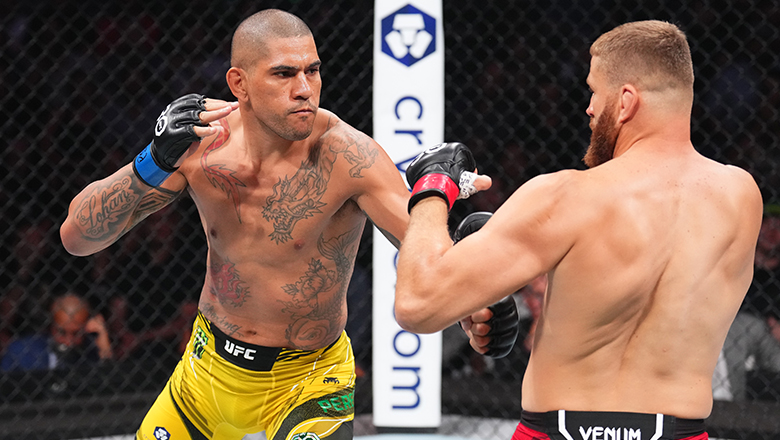 How does Pereira play when winning the Blachowicz button at UFC 291? - Photo 1