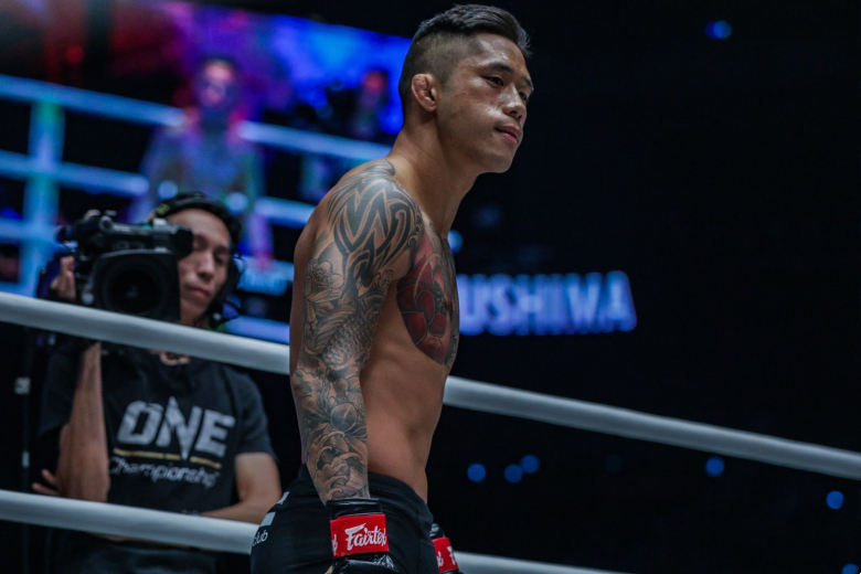 How many Vietnamese boxers are on the One Championship rankings? - Photo 3