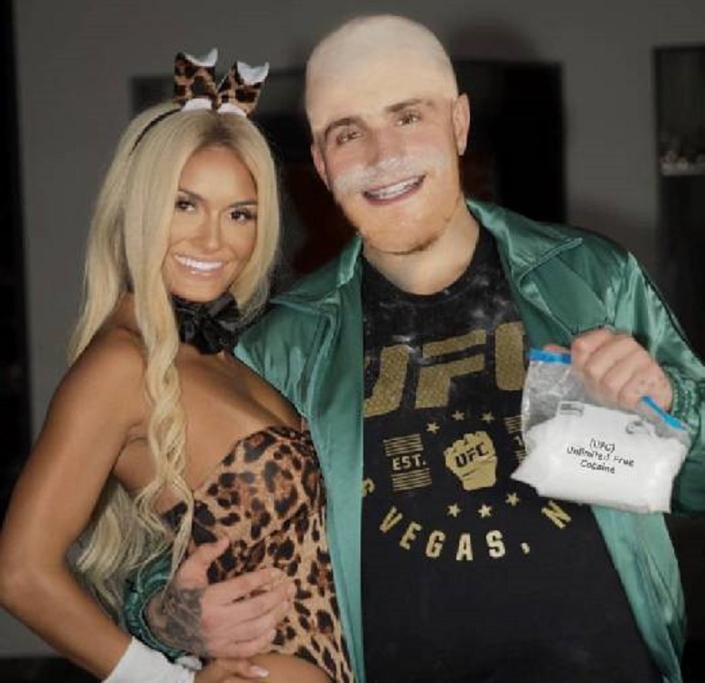 Jake Paul style: disguised Halloween into President Dana White - Photo 2