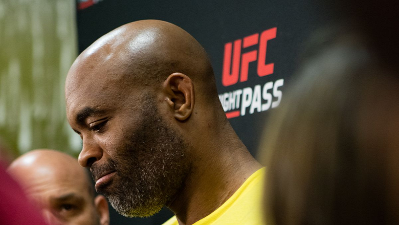 Legendary MMA Anderson Silva sent a encouragement to Chris Weidman - Photo 1