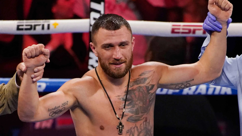 Lomachenko lowered Kambosos, acquired 2 boxing belts - Photo 1