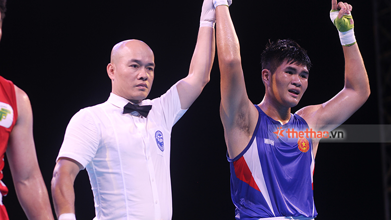Military Boxing 'Giving Birthday Gift' with the first 2 flags of the whole delegation - Photo 1