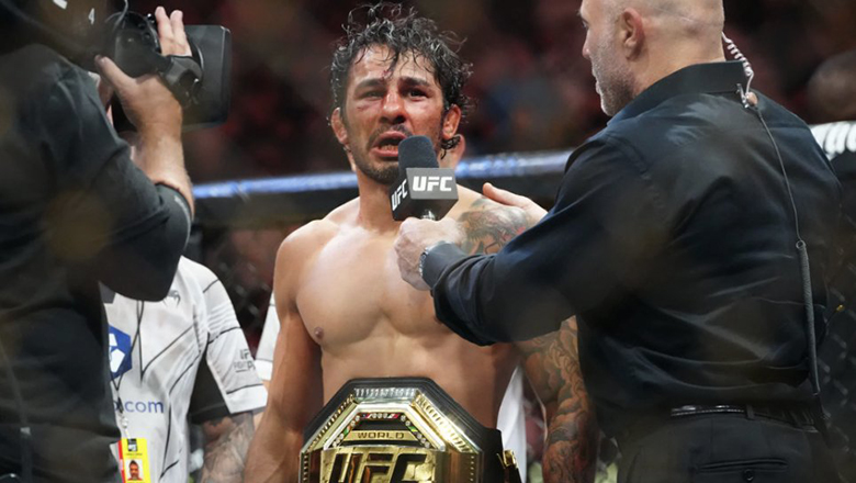 New UFC champion 2 years ago was driving food - Photo 1