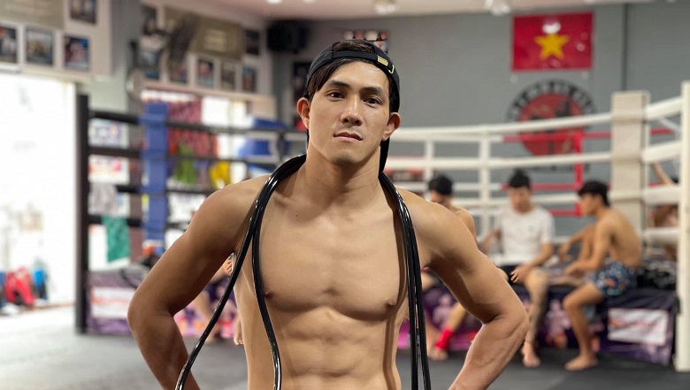 Nguyen Tran Duy Nhat - Different hobbies outside the fighting floor - Photo 1