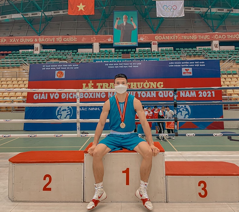 Nguyen Van Duong maintained his style with a gold medal in the national boxing 2021 - Photo 1