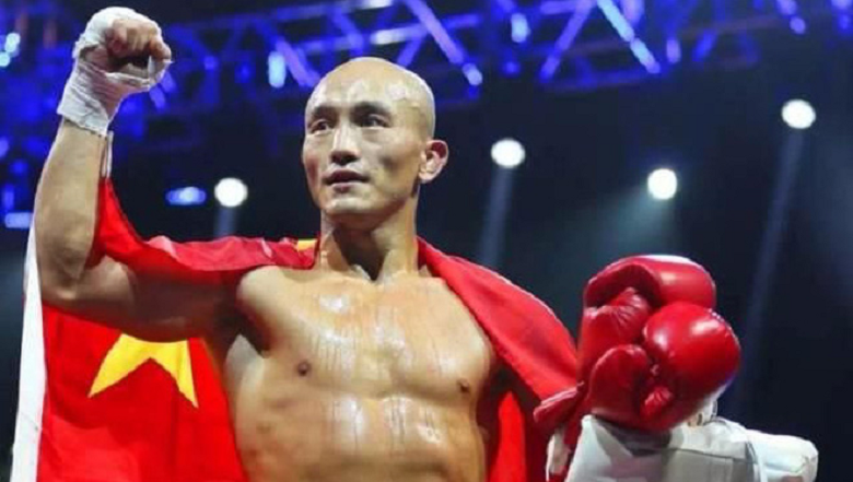 Yi Long is about to have the first MMA match with ... Master Tai Chi? - Photo 1