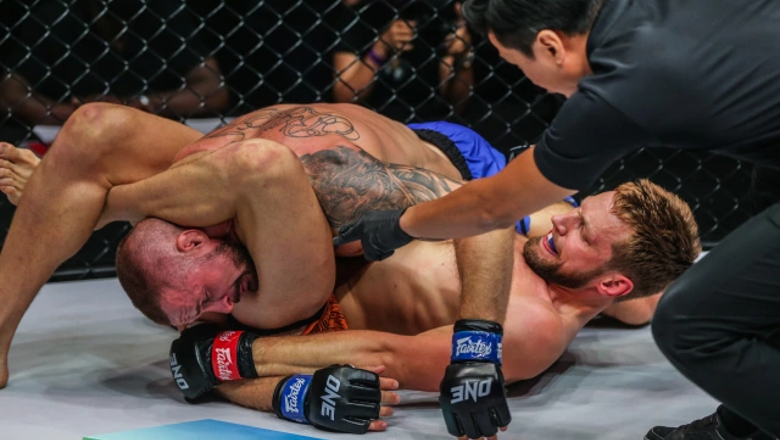 ONE Championship results 159: De Ridder successfully protect the championship - Photo 1
