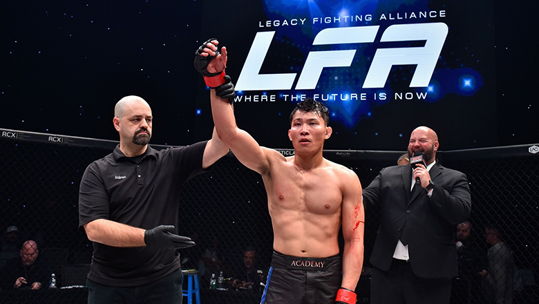 Viet Kieu Quang Le participated in the UFC fighter selection tournament - Photo 1