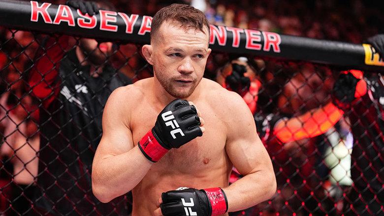 Petr Yan Deiveson Figueededo at UFC China - Photo 1