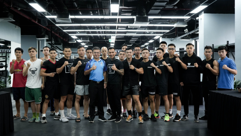 Schedule of professional boxing event trigger Hanoi - Photo 1