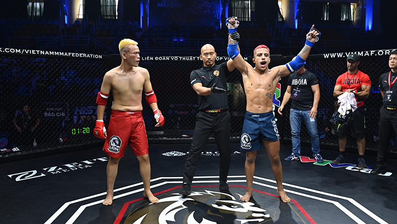 Robson Oliveira's best friend won the first match of Lion Championship - Photo 1