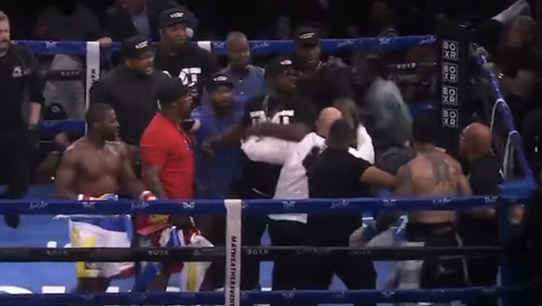 The Boxing match of Mayweather and his nephew Mafia turned into a chaos - Photo 1