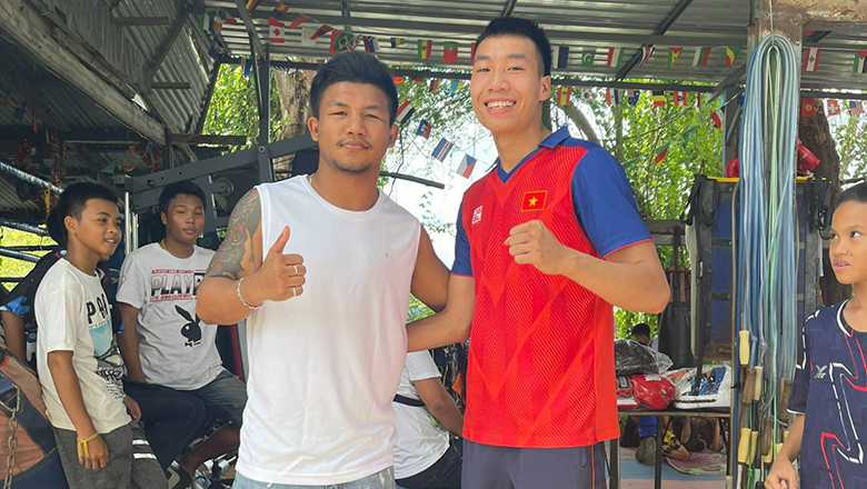 The Muay Kickboxing Hanoi team happened to meet Rodtang in Thailand - Photo 1