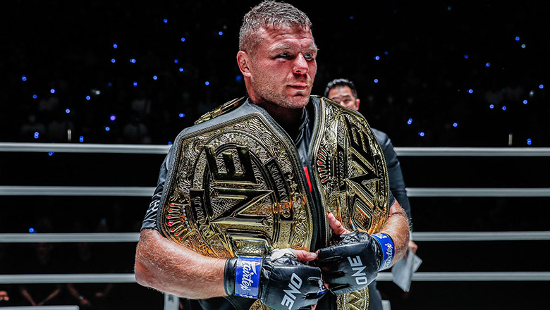 The ONE Championship champion announced that he would beat Francis nunnou - Photo 1