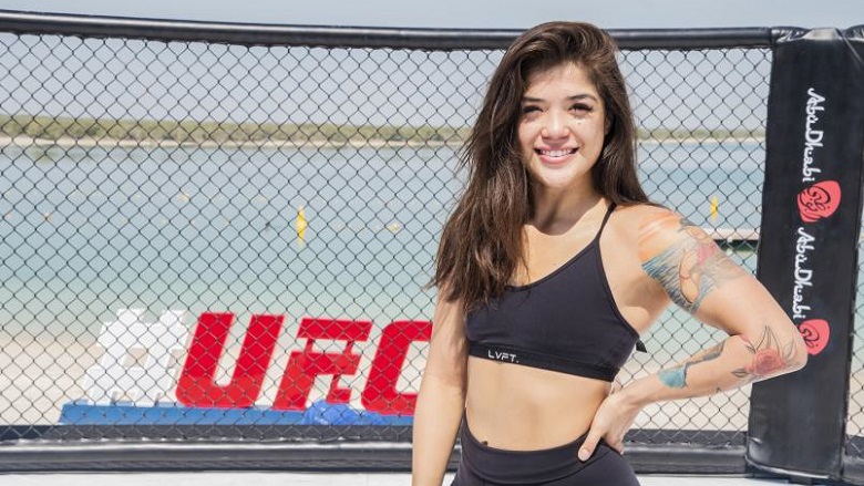 Tracy Cortez: The beautiful female boxer wrote the dream of UFC instead of the late brother - Photo 1