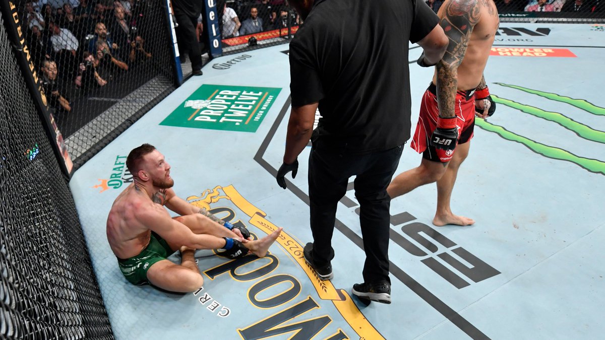 Khabib was pleased to witness the defeat of Conor McGregor: The good always won the evil - Photo 2