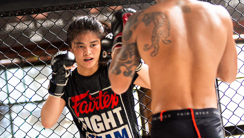 The most favorite female boxer One Championship is about to come to Vietnam - Photo 1