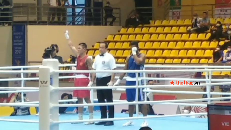 Truong Dinh Hoang was hit by the opponent in the face, bloody left SEA Games 31 - Photo 1