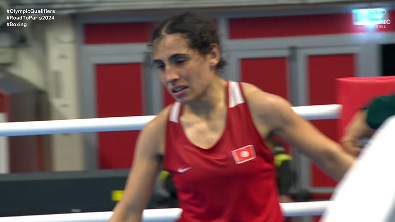 Tunisia boxer cried when he knew he lost to Kim Anh in the Olympic ticket match - Photo 1