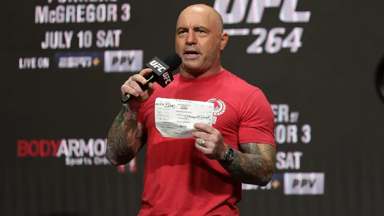 UFC commentator signed a contract of $ 250 million with spotify - Photo 1