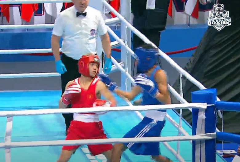 Vietnamese boxers defeat the opponent higher than a head in the Asian Boxing Prize - Photo 1