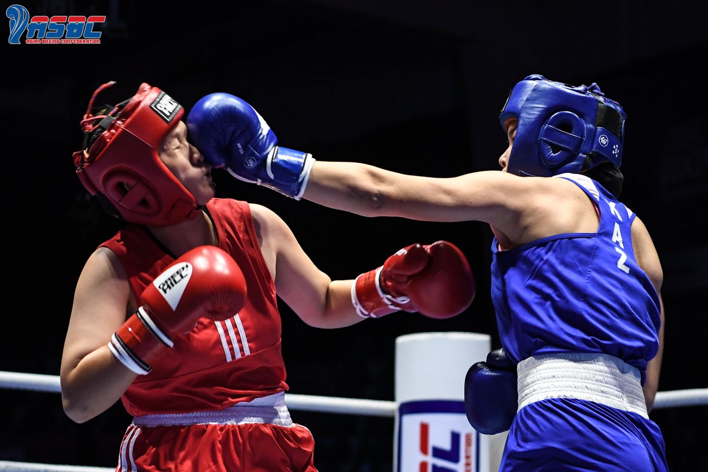 Vietnamese boxers stop in the semi -finals of the Asian Boxing Award 2022 - Photo 4