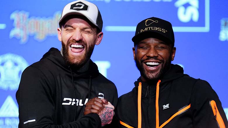 Watch Boxing Floyd Mayweather vs Aaron Chalmers? - Photo 2