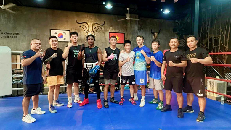 What does the host club and coach of Sam Minh Phat say about the losing towel? - Photo 1