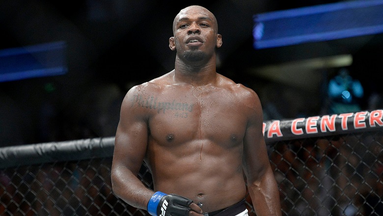 Coach: What is the match of Jon Jones compared to Floyd Mayweather's matches? - Photo 1