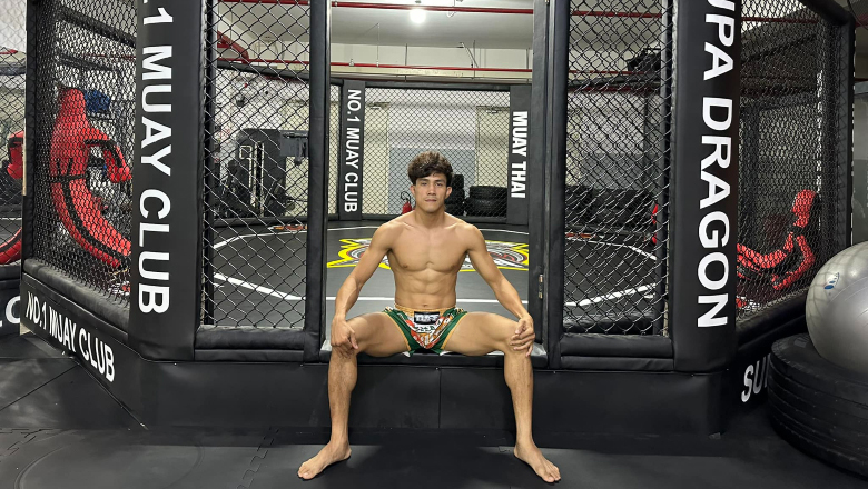 Who challenged the Lion Championship belt from only? - Photo 1