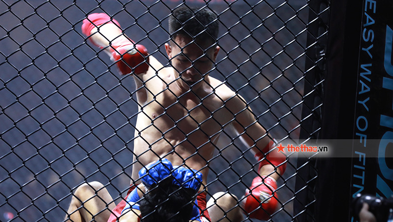 Why did the only opponent withdraw from the Lion Championship final? - Photo 2