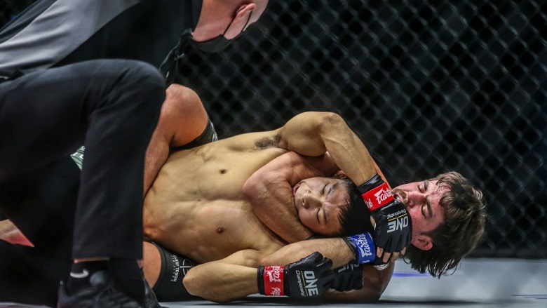Why is MMA just hitting and locking? (Part 2) - Photo 7