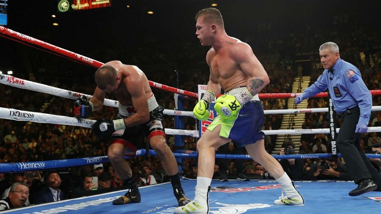 Canelo Alvarez return to Light Heavyweight after sweeping Super Middleweight? - Photo 2