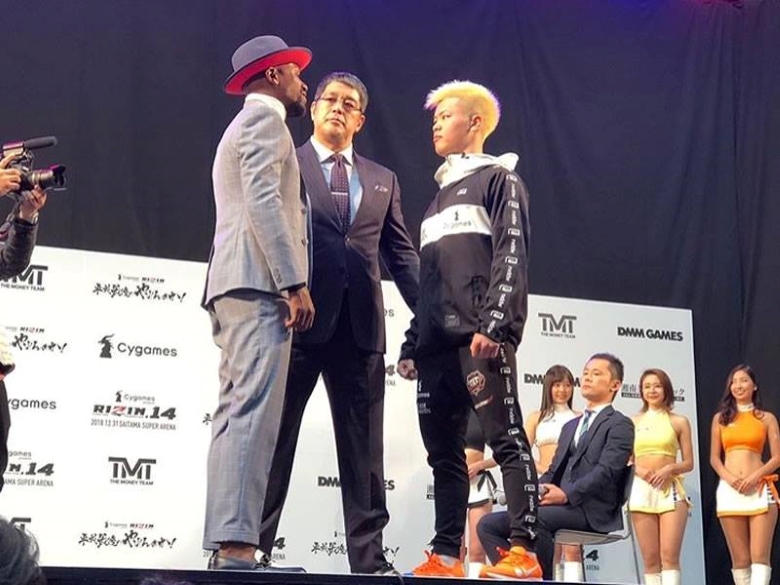 Logan Paul affirmed that he would win Conor McGregor in a boxing match - Photo 2