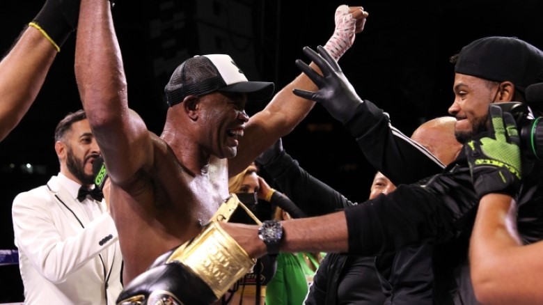 Anderson Silva: I respect Logan Paul, maybe my next match will be with him - Photo 1