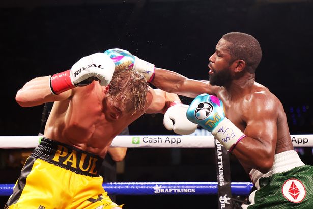 Floyd Mayweather earn $ 1.5 million per punch in the match against Logan Paul - Photo 1