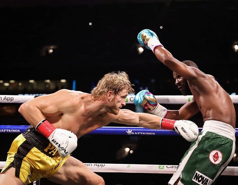 Logan Paul vs. Floyd Mayweather: If calculating the score, who will win? - Photo 2