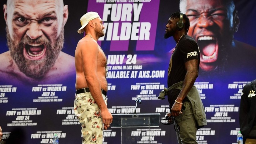 Tyson Fury's promotional company rejected the match with Deontay Wilder delayed - Photo 2